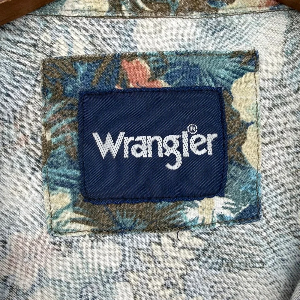 Wrangler Mens Blue Tropical Hibiscus Floral Short Sleeve Snap Pocket Shirt L